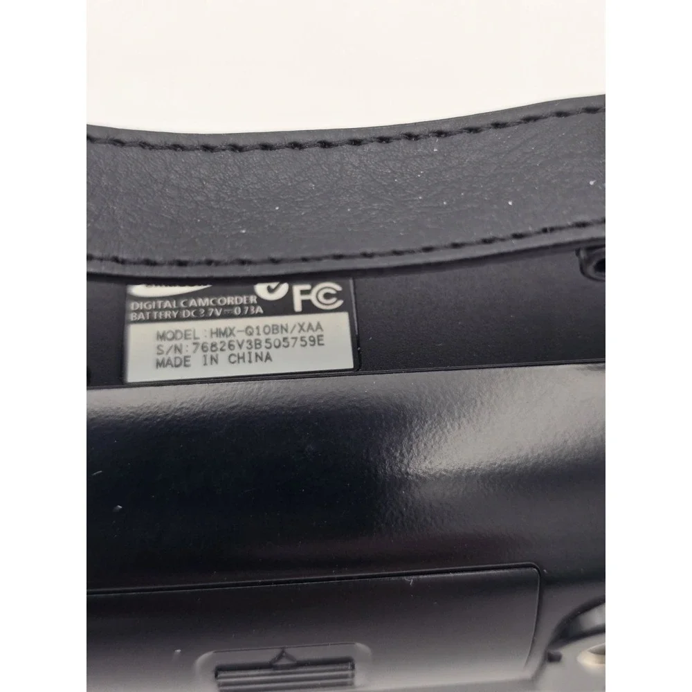 Samsung Digital Camcorder HMX-Q10BN/XAA Full HD 20X Zoom C97